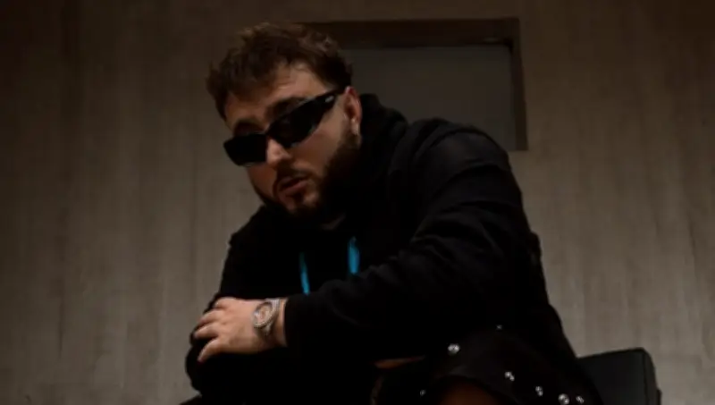 Nash, el trapero regio, lanza 'Hunnids' y se prepara para el festival Pa'l Norte