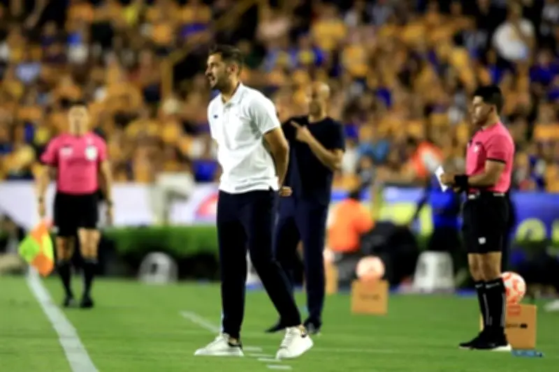 Nico Sánchez se niega a jugar defensivo y genera debate en el fútbol mexicano