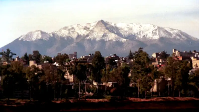 Nieve primaveral sorprende en el Ajusco: usuarios capturan inusual fenómeno climático