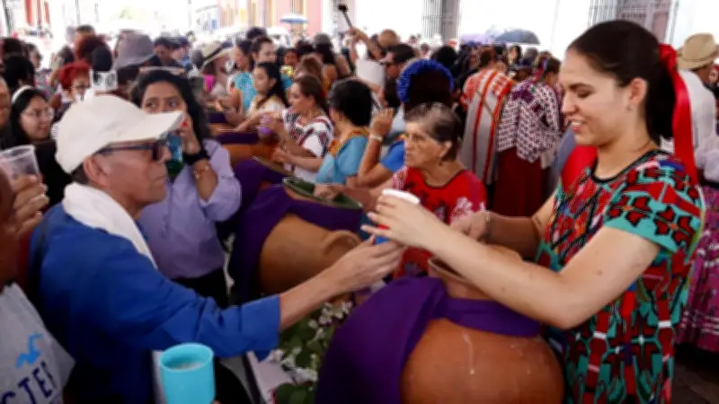 Oaxaca celebra La Samaritana: tradición de generosidad con aguas frescas en 2026