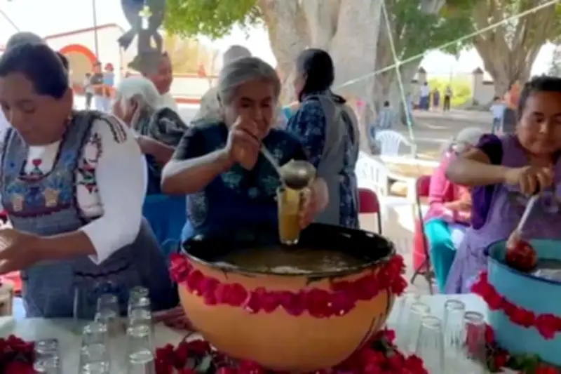 Oaxaca revive la tradición del Viernes de la Samaritana con fervor y colorido