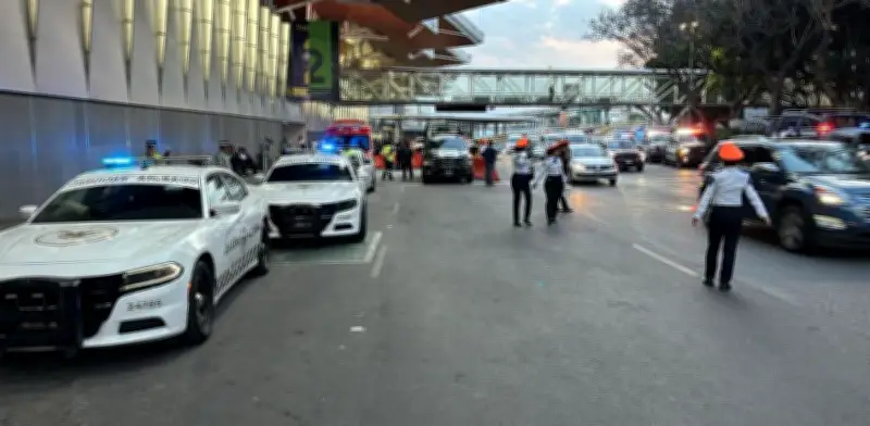 Operativo en AICM contra taxis de aplicación genera molestia entre usuarios