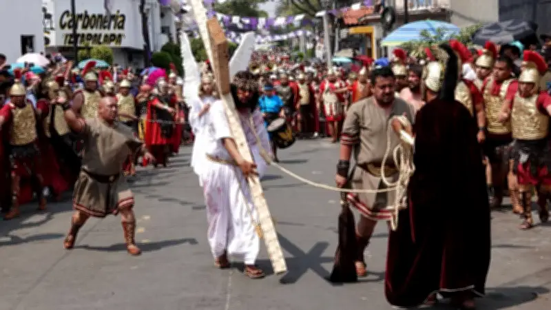 Origen y Significado de las Tradiciones de Semana Santa que Perviven en México