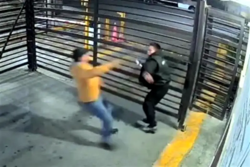 Otro elemento de la Guardia Nacional es agredido en caseta de cobro en México