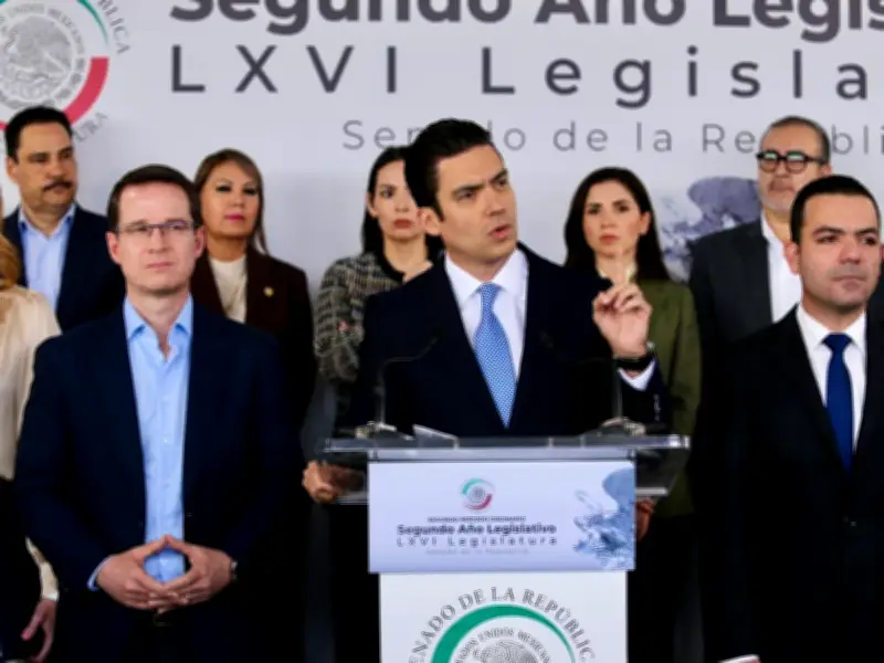 PAN desafía a Morena: propone incluir gobernadores en revocación de mandato