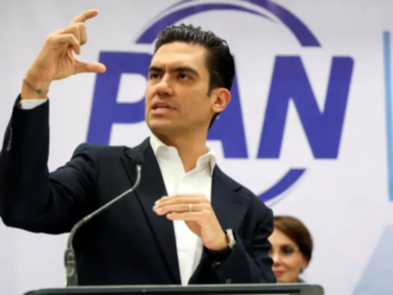 PAN enfrenta crisis interna y fracaso en estrategia de afiliación según análisis