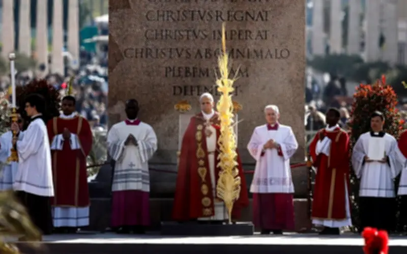 Papa León XIV clama por la paz en su primer Domingo de Ramos como pontífice