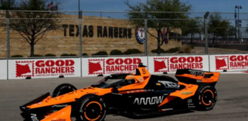 Pato O'Ward arranca cuarto en prácticas de IndyCar en Arlington; McLaughlin lidera