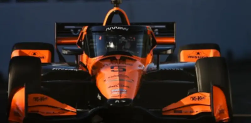 Pato O'Ward inicia IndyCar 2026 con quinto lugar en St Petersburg tras incidente en pits