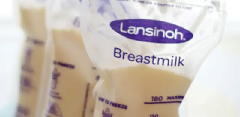 Pediatras alertan sobre riesgos de modas alimentarias en redes sociales para niños