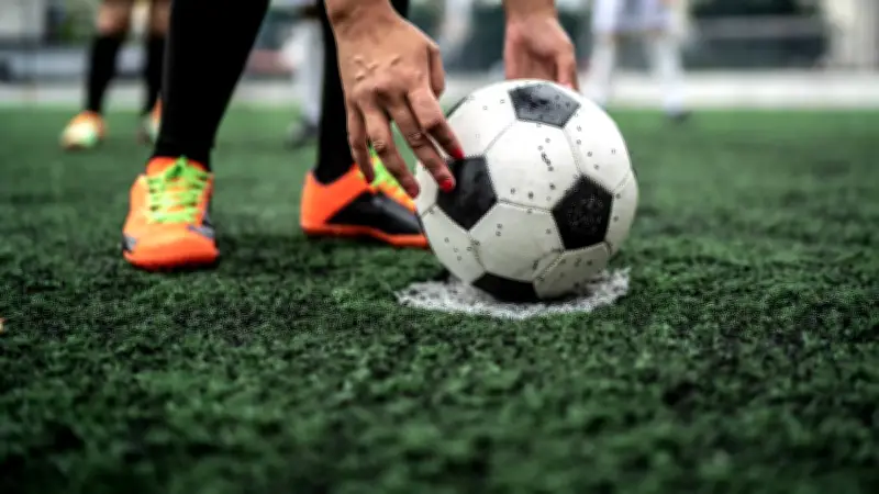 Pelea campal entre padres interrumpe partido de fútbol infantil en Nicolás Romero, Edomex