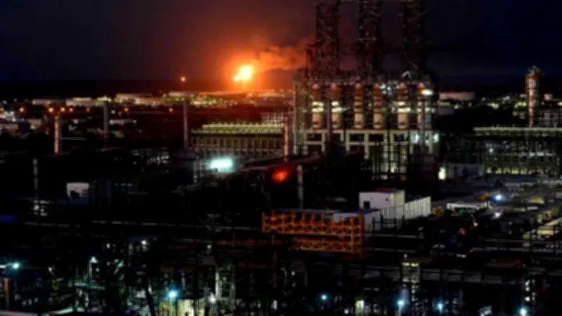 Pemex confirma cinco fallecidos por incendio en Refinería Olmeca de Tabasco