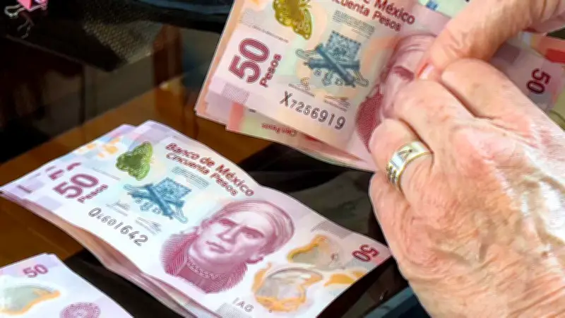 Pensionados con apellido 'L' reciben 6,400 pesos este jueves 12 de marzo