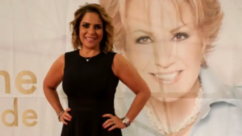 Periodista mexicana Ana María Alvarado sufre asalto con cuchillo en Brasil durante vacaciones