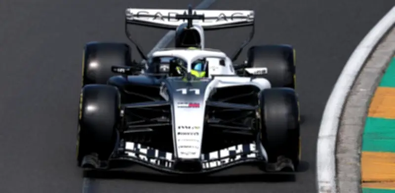 Pesadilla en Australia: 'Checo' Pérez sufre trompo y fallas con Cadillac en F1