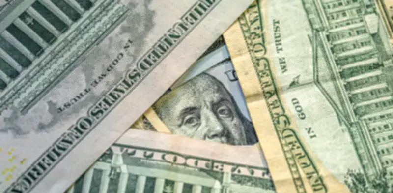 Peso Mexicano Retrocede: Dólar Cotiza en $17.73 Tras Dos Días de Ganancia