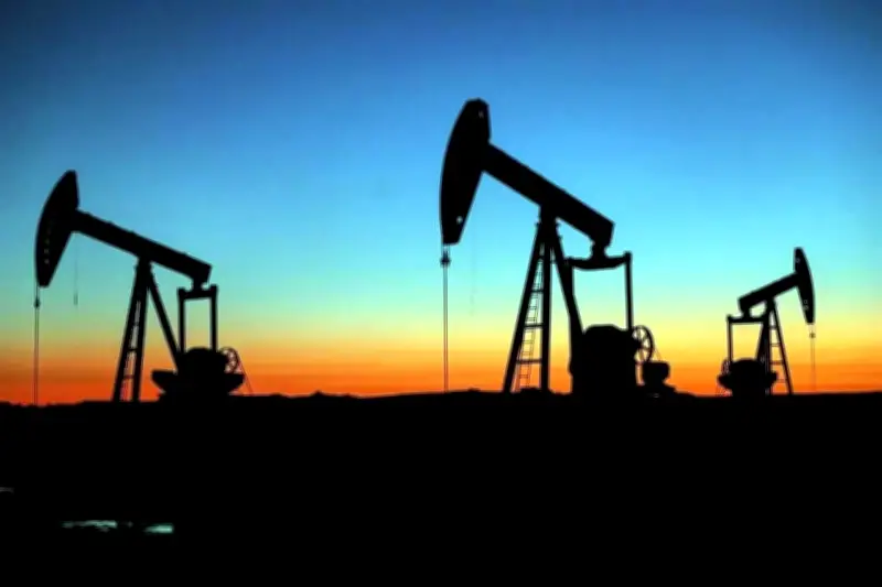 Petróleo Cierra con Fuerte Alza de 6.7% en Mercados Internacionales