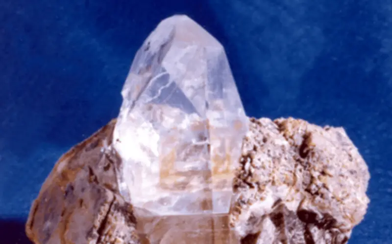 Piedra de Alumbre: El Desodorante Natural que Supera a las Opciones Comerciales