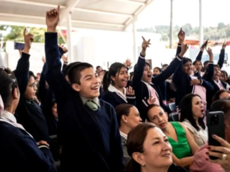 Plan Michoacán: SEP inaugura reconversión a bachillerato en Uruapan con inversión de 9,500 millones