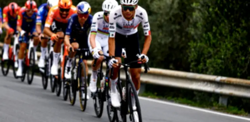 Pogacar elogia a Isaac del Toro tras victoria en Milán-San Remo: 'Eres el mejor'