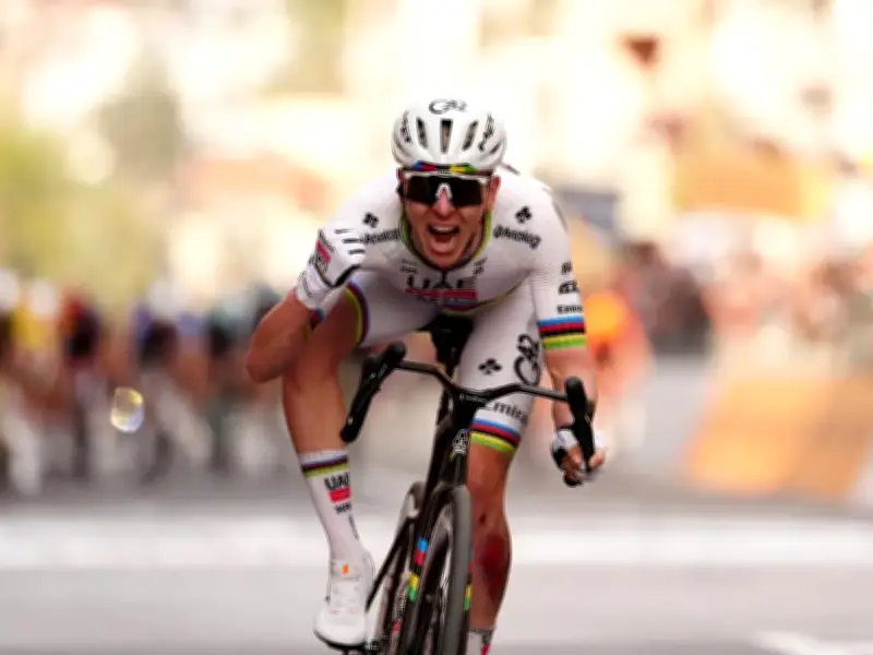 Pogacar vence con coraje en Milán-San Remo 2026 tras superar caída y dolor