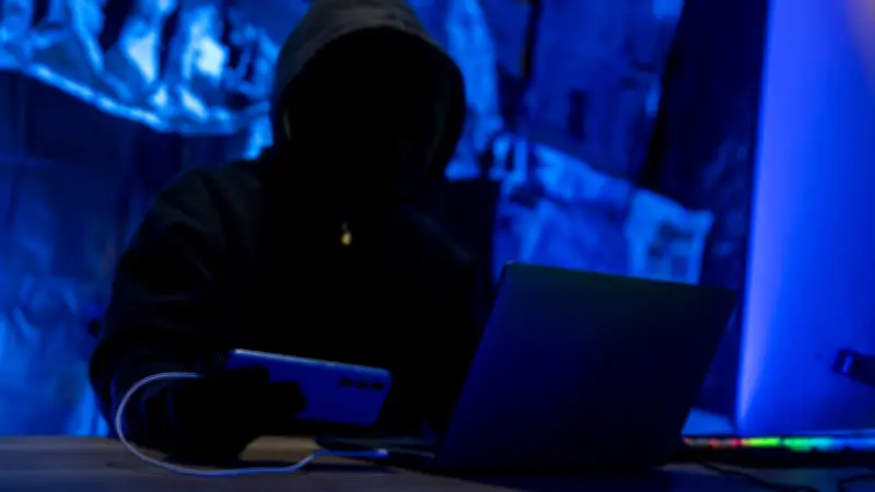 Policía Cibernética alerta sobre falsos gestores de licencias de conducir que roban datos y dinero