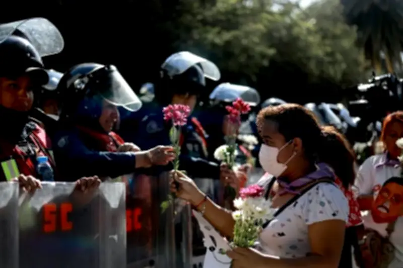 Policías se desplegarán en marchas del 8M para garantizar seguridad y orden