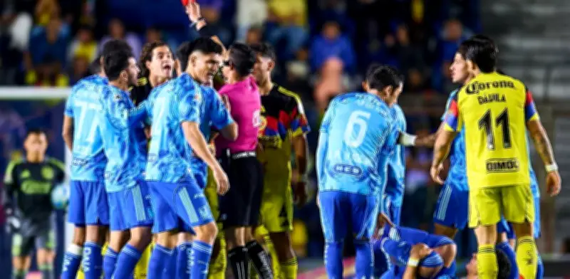 Polémica expulsión de Vinícius Lima en América-Tigres: solo 60 segundos en cancha