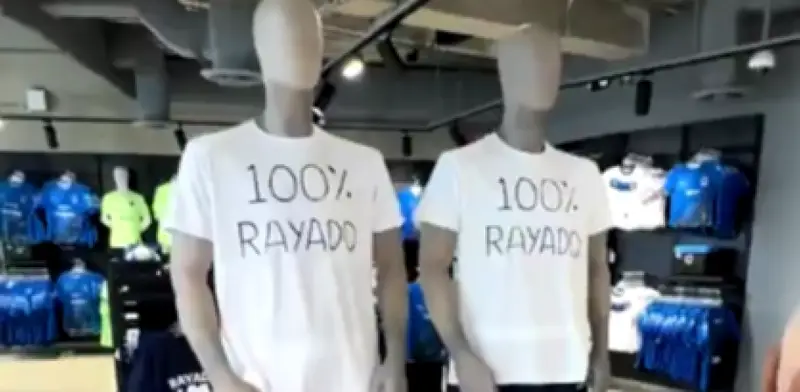 Polémica por playera de Rayados: Diseño minimalista y precio de $350 generan críticas