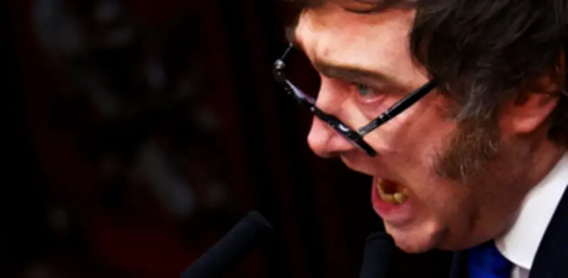 Popularidad de Milei se desploma por acusaciones de corrupción en su gobierno