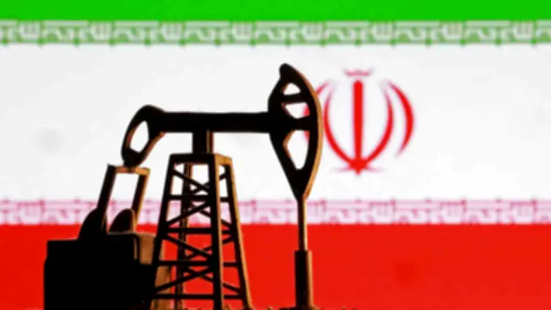 Precio del petróleo WTI supera los 100 dólares por conflicto con Irán y tensión en Ormuz