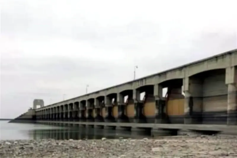 Presa Salinillas Recibe Alivio con Trasvase para Mitigar Riesgo de Desbordamiento