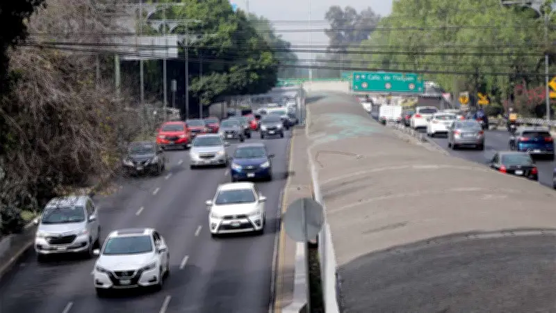 Proponen grabado obligatorio de autopartes en CDMX para combatir robos de vehículos