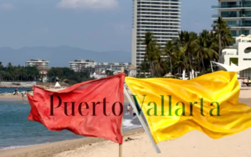 Protección Civil de Puerto Vallarta prohíbe el ingreso a Playa del Holly por bandera roja