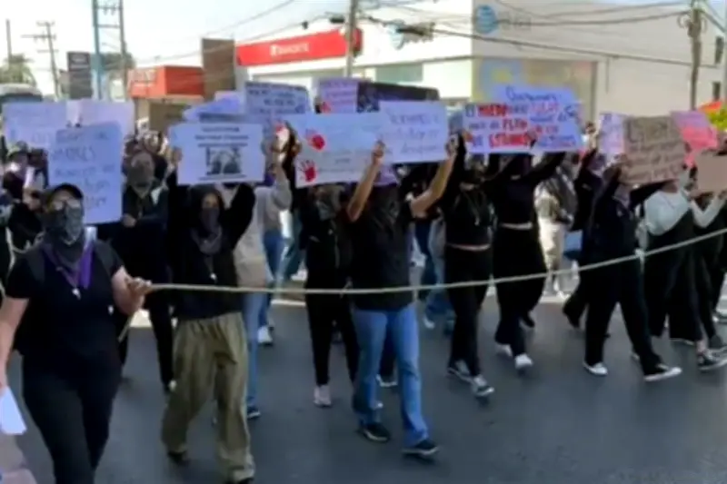 Protestas en Morelos exigen justicia por feminicidios y alto a la violencia de género