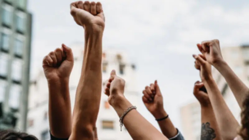 Protestas masivas paralizan CDMX: marchas, bloqueos y demandas sociales en múltiples puntos