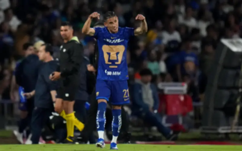 Pumas de la UNAM rescata épico empate 2-2 ante Cruz Azul con un hombre menos
