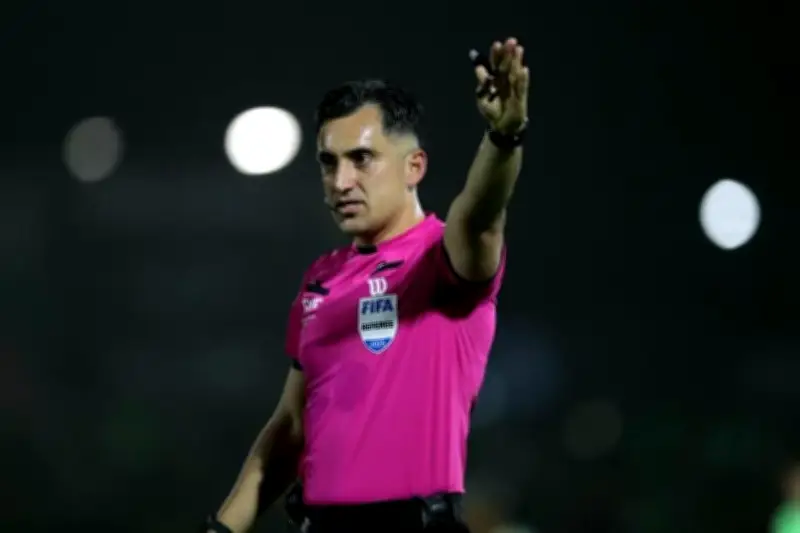 ¿Quién Pitara el Clásico Regio? La Incógnita del Arbitraje en el Encuentro de Monterrey
