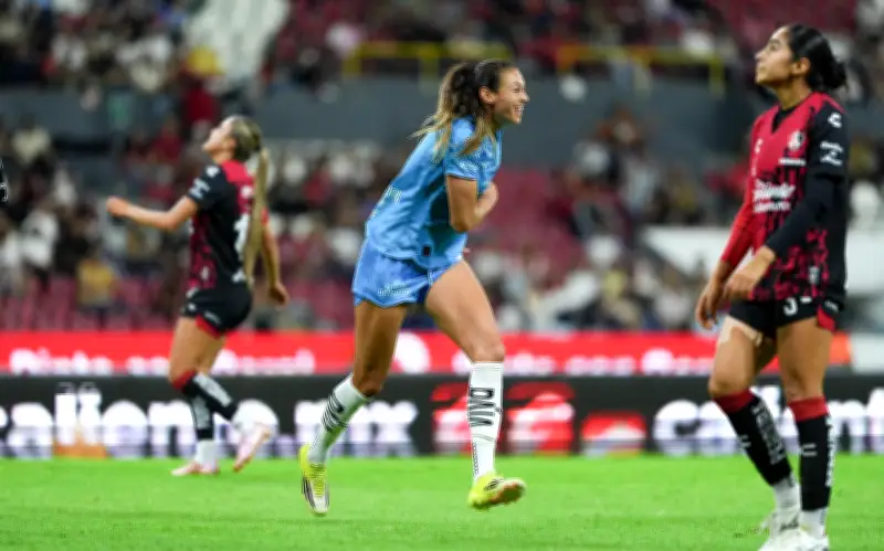 Rayadas de Monterrey aplastan 0-3 al Atlas en Jalisco y afianzan liderato