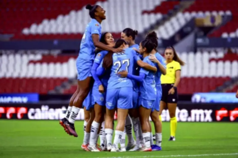 Rayadas del Monterrey se consolidan como líderes invictas tras victoria sobre Atlas