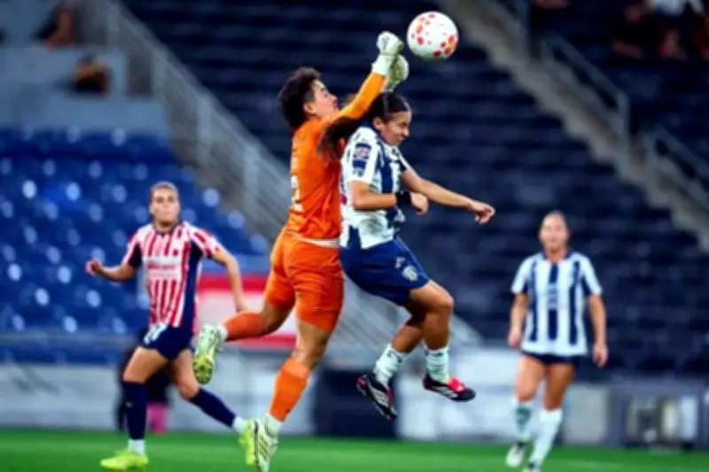 Rayadas y Chivas empatan sin goles en un duelo cerrado de la Liga MX Femenil