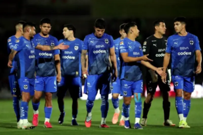 Rayados desperdicia ventaja de 2-0 y empata 2-2 ante FC Juárez en dramático encuentro