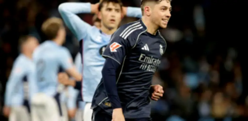 Real Madrid se salva en tiempo añadido con gol de rebote ante el Celta de Vigo