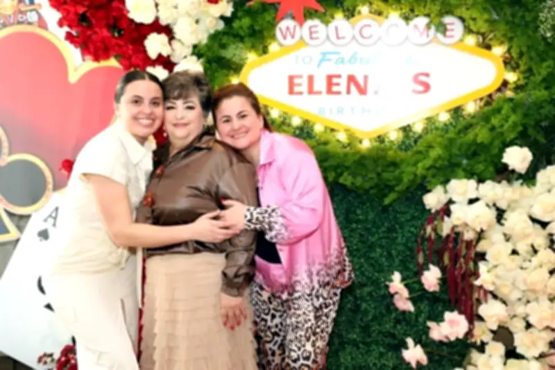 Reconocen a Elena Villarreal de Guajardo y destacadas mujeres en emotivo homenaje