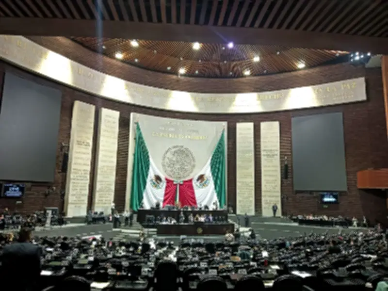 Reforma electoral de Sheinbaum enfrenta rechazo de aliados PT y PVEM en Congreso