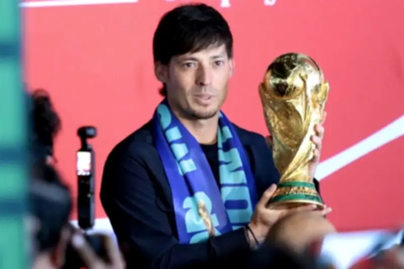 Regia Visita Trofeo de la FIFA en Monterrey: Un Evento Histórico para los Aficionados