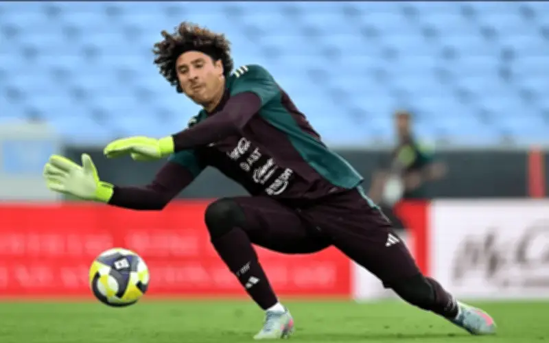 ¿Regresa Guillermo Ochoa a la Selección Mexicana? Aguirre lo evalúa tras lesión de Malagón