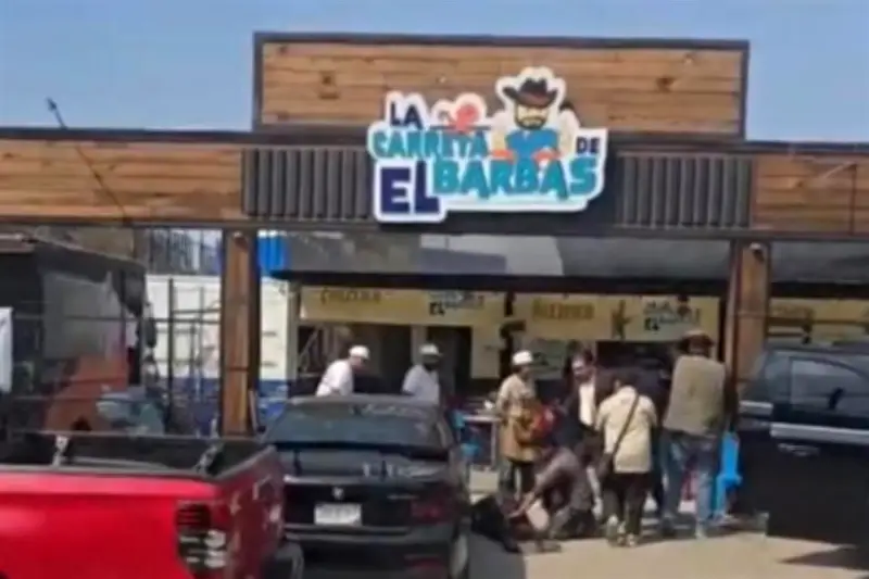 Reportan intensa balacera en restaurante de Jilotzingo, Estado de México