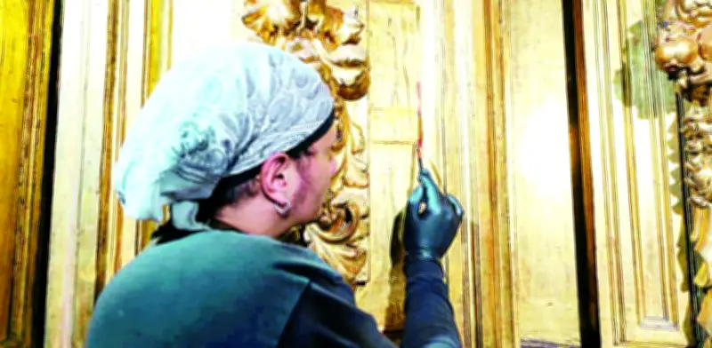 Restauran el majestuoso Retablo de Los Reyes en la Catedral Metropolitana de México