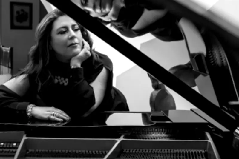 Revolución Diamantina: Un Estallido de Arte Contemporáneo en Bellas Artes